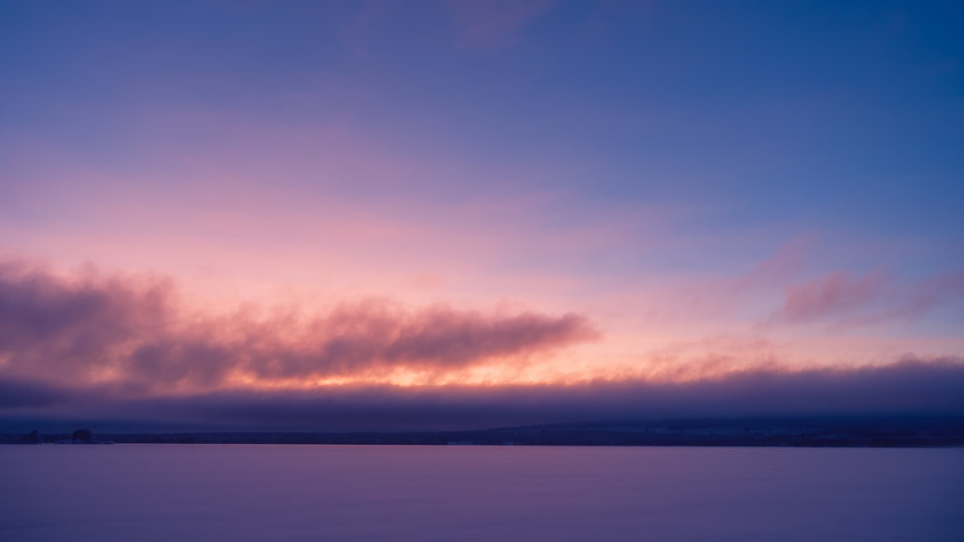 Solnedgång över vatten